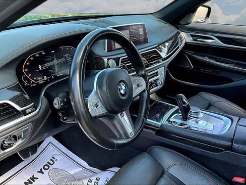 Used 2020 BMW 740i w/ M Sport Package RWD image 16