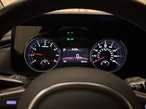 Certified 2024 Kia Carnival EX image 15