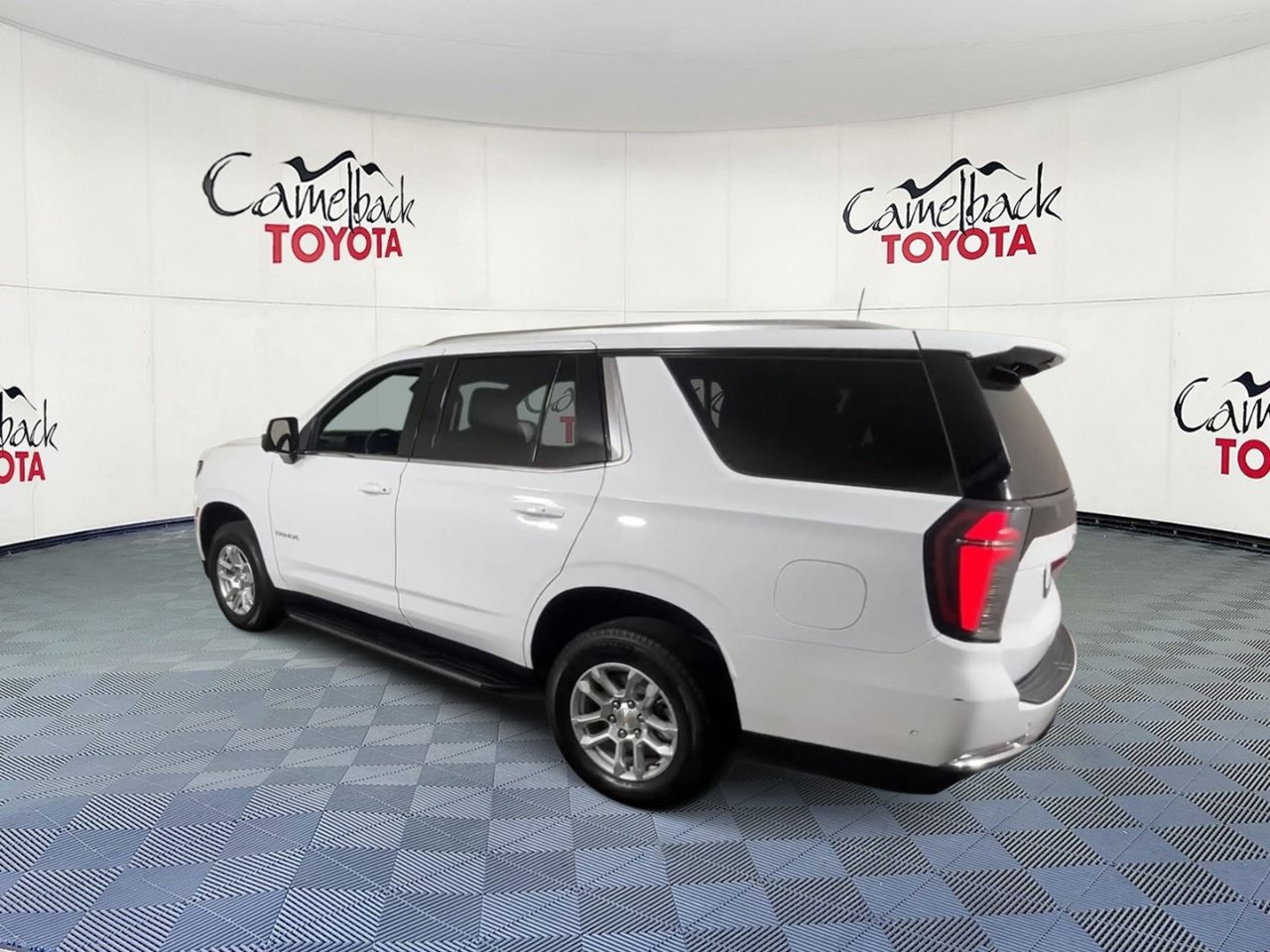 Used 2025 Chevrolet Tahoe LT AWD/4WD image 8