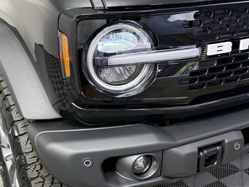 New 2025 Ford Bronco Badlands image 7