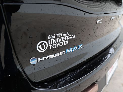 Used 2025 Toyota Crown Platinum image 12