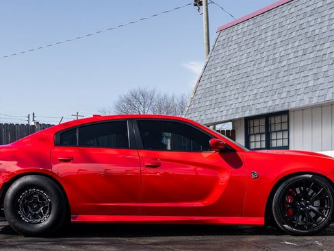 Used 2015 Dodge Charger SRT Hellcat image 4