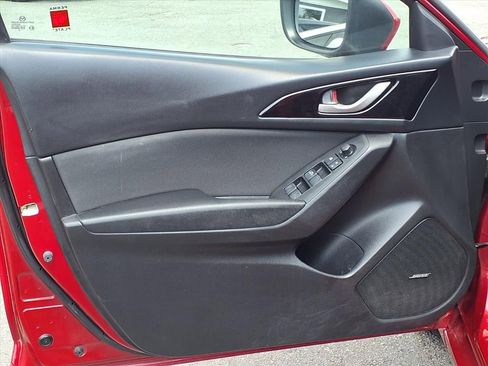 Used 2016 MAZDA MAZDA3 i Touring w/ Popular Equipment Package image 27
