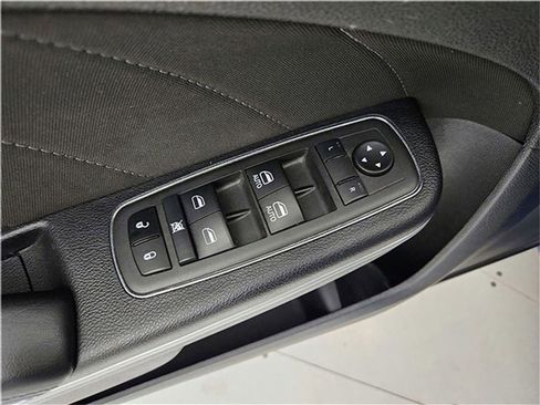 Used 2022 Dodge Charger R/T image 15