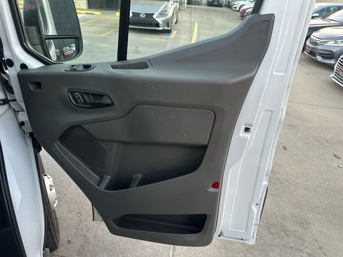 Used 2023 Ford Transit 250 Medium Roof AWD image 15