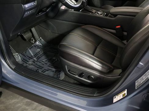 Used 2025 MAZDA CX-50 AWD 2.5 Hybrid w/ Premium Pkg image 24
