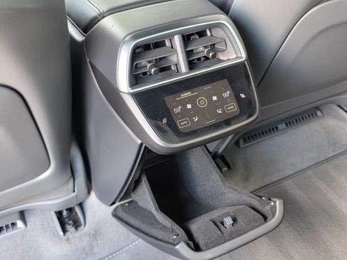 Used 2024 Lucid Air Touring AWD/4WD image 35