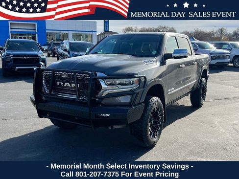 Used 2022 RAM 1500 Limited AWD/4WD image 2