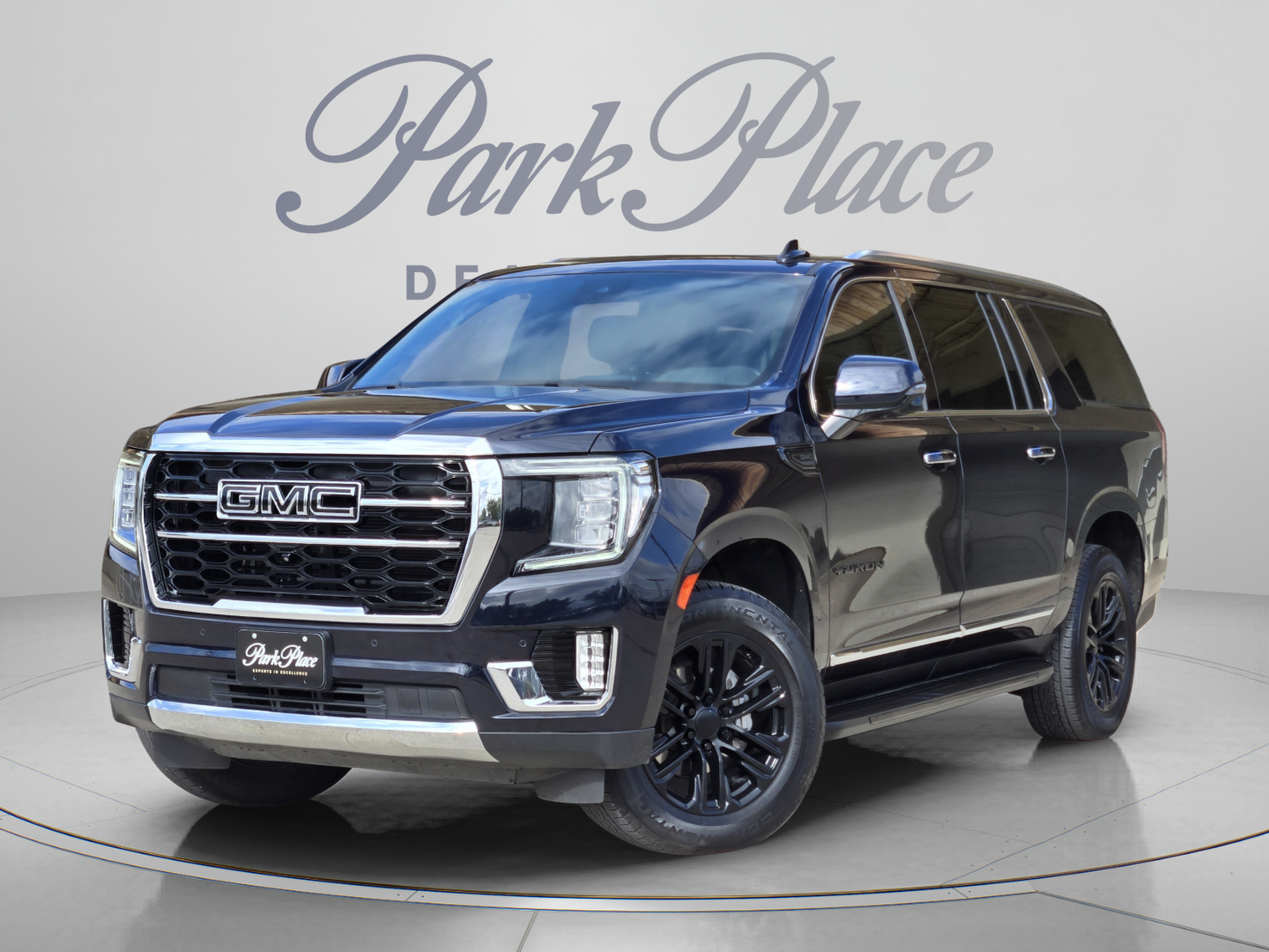 Used 2024 GMC Yukon XL SLT w/ SLT Premium Package AWD/4WD image 1