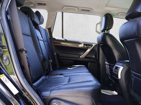 Used 2014 Lexus GX 460 w/ Premium Package AWD/4WD image 29