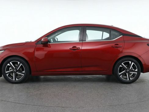 Used 2025 Nissan Sentra SV image 5