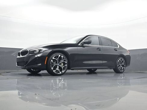 Used 2025 BMW 330i xDrive Sedan w/ Premium Package AWD/4WD image 21