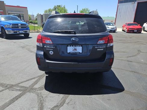 Used 2012 Subaru Outback 2.5i Limited w/ Moonroof Pkg AWD/4WD image 7