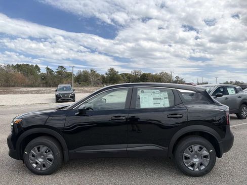 New 2026 Nissan Kicks S FWD image 7