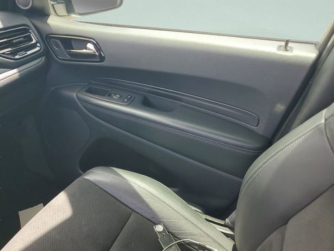 Used 2022 Dodge Durango GT RWD image 13