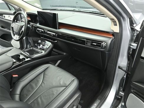 Certified 2023 Lincoln Nautilus Reserve w/ Equipment Group 202A image 29