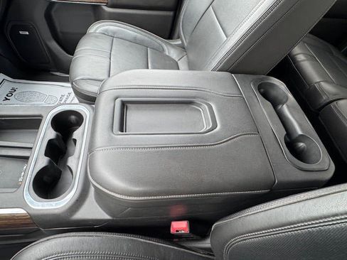 Used 2019 Chevrolet Silverado 1500 High Country w/ Safety Package II AWD/4WD image 40