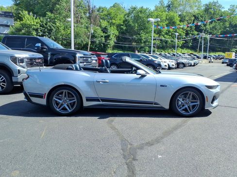 Certified 2025 Ford Mustang GT Premium RWD image 9
