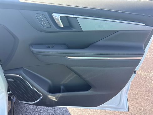 New 2026 Buick Enclave Sport Touring w/ Power Package image 39