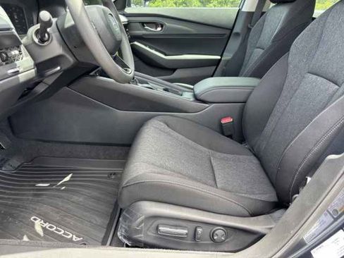 Used 2025 Honda Accord SE image 20
