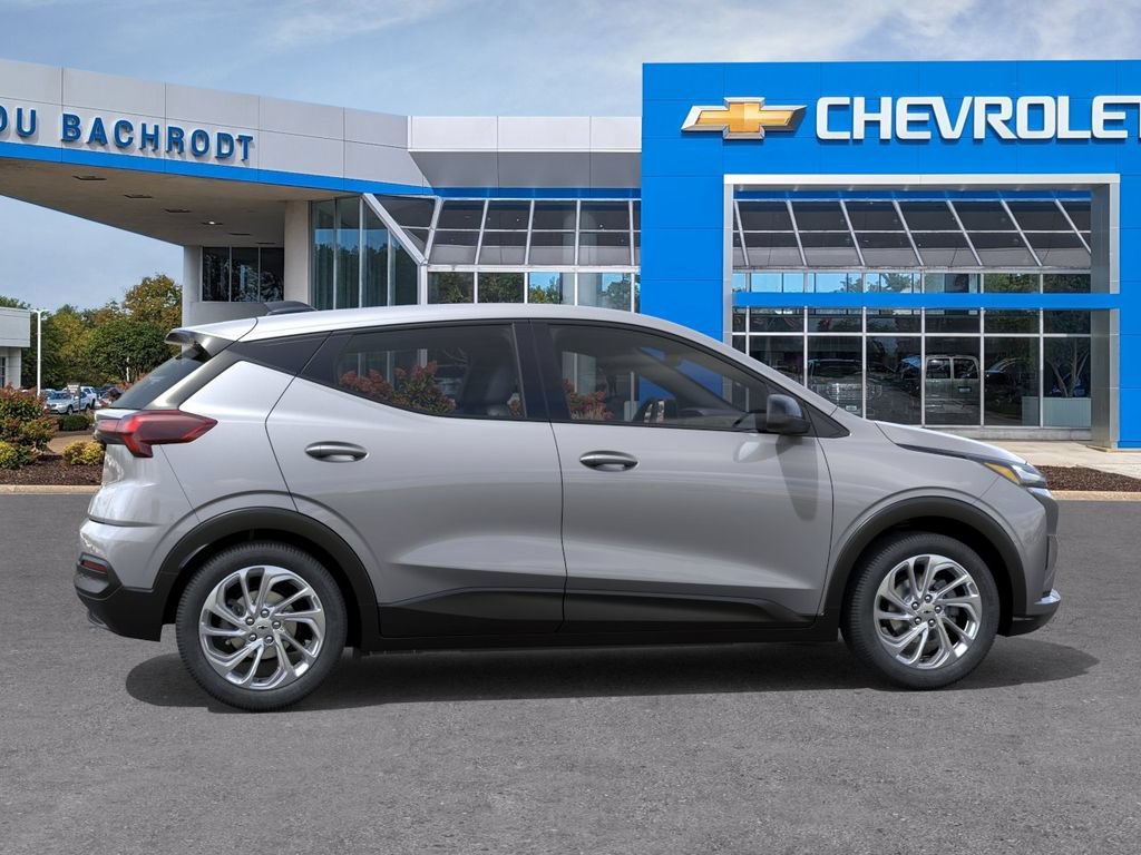 New 2027 Chevrolet Bolt LT w/ Comfort Package FWD image 5