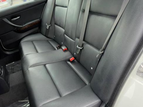 Used 2009 BMW 328i xDrive Sedan AWD/4WD image 37