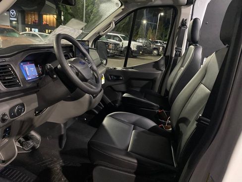 New 2026 Ford Transit 250 148 Medium Roof w/ Load Area Protection Package image 12