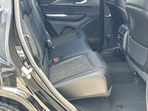 New 2025 Jeep Grand Cherokee Altitude image 15