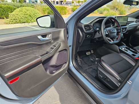 Used 2024 Ford Escape ST-Line w/ Tech Pack #1 image 15