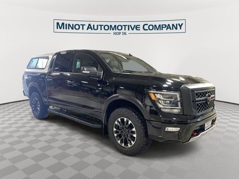 Used 2021 Nissan Titan PRO-4X w/ Pro-4x Convenience Package AWD/4WD image 1