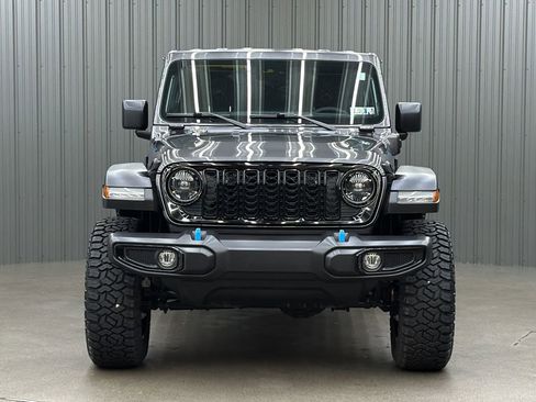 Used 2024 Jeep Wrangler Unlimited AWD/4WD image 8