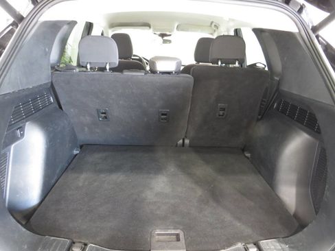 Used 2021 Ford Escape SE w/ Convenience Package FWD image 11