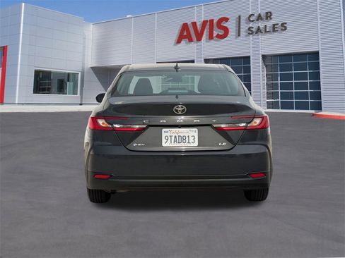 Used 2025 Toyota Camry LE image 7
