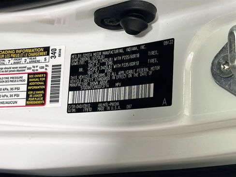 Used 2022 Toyota Sienna XSE w/ XSE Plus Package image 34