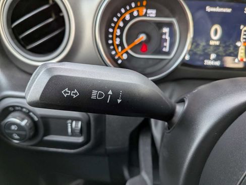 Certified 2023 Jeep Gladiator Sport image 23