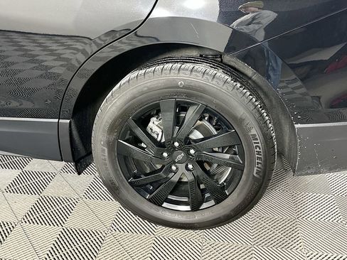 Used 2024 Chevrolet Equinox LS w/ LS Convenience Package image 37