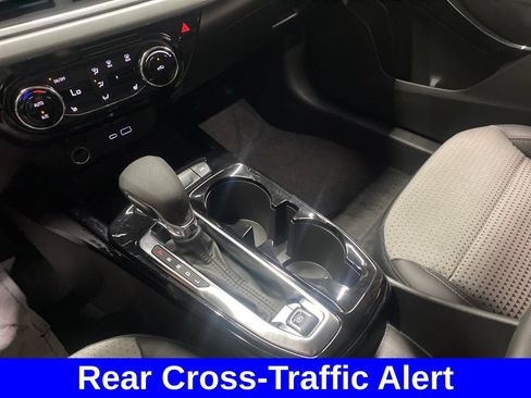 Used 2024 Chevrolet Trax LT w/ Driver Confidence Package FWD image 18