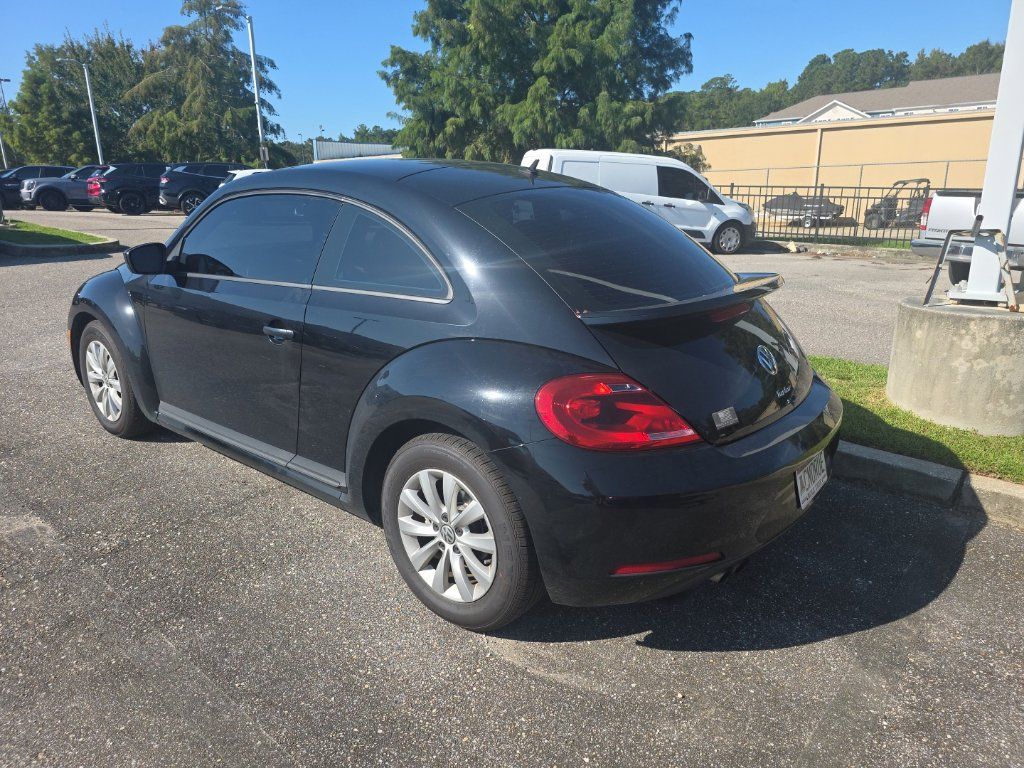 Used 2016 Volkswagen Beetle 1.8T S FWD image 3