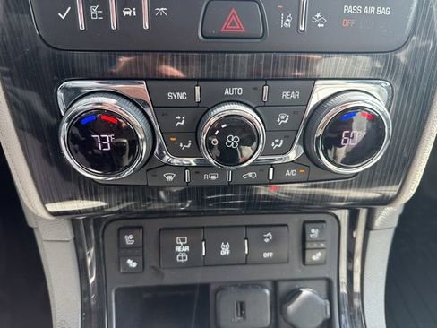 Used 2017 Chevrolet Traverse Premier AWD/4WD image 26