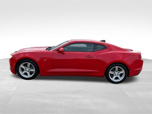 Used 2021 Chevrolet Camaro LT RWD image 2