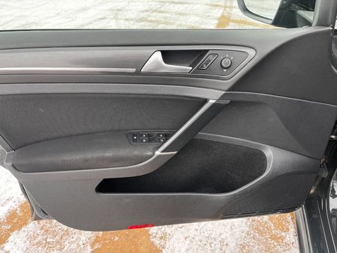 Used 2019 Volkswagen GTI Rabbit Edition image 9