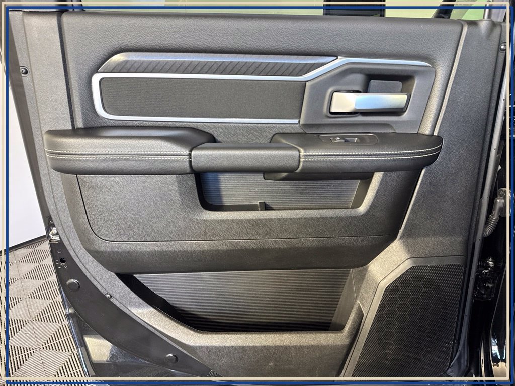 Certified 2026 RAM 2500 Big Horn AWD/4WD image 40