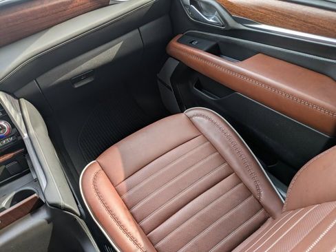 Used 2024 GMC Yukon Denali Ultimate image 18