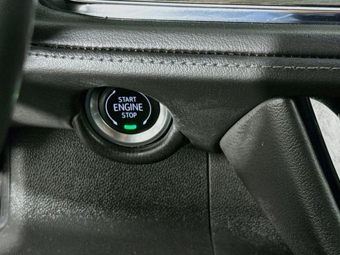 Used 2025 Chevrolet Tahoe LS RWD image 18