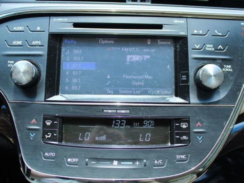 Used 2015 Toyota Avalon XLE Touring FWD image 16