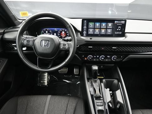 Used 2025 Honda Accord Sport image 20