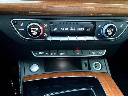 Used 2023 Audi Q5 2.0T Premium Plus image 32