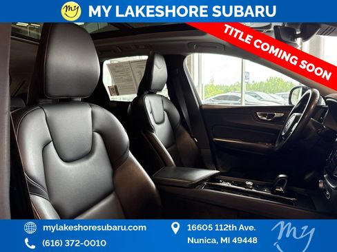 Used 2023 Volvo XC60 B5 Core AWD/4WD image 28