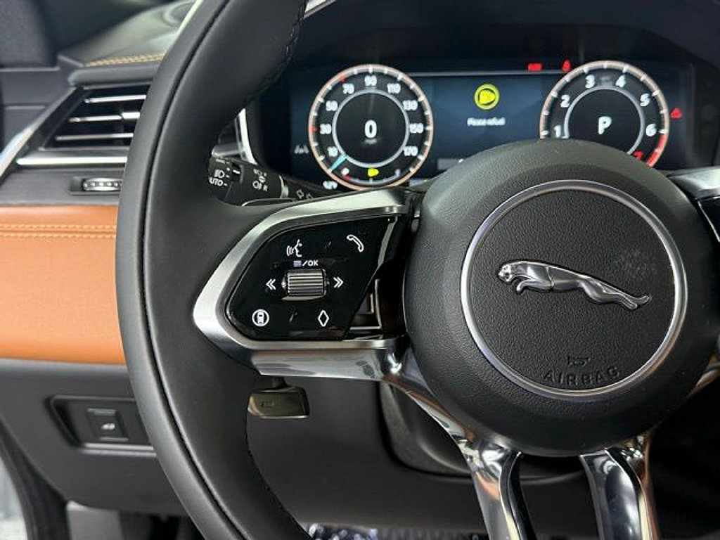 New 2026 Jaguar F-PACE R-Dynamic S AWD/4WD image 40