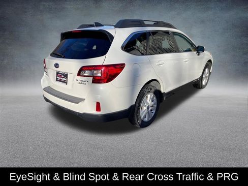 Used 2017 Subaru Outback 2.5i Premium image 6